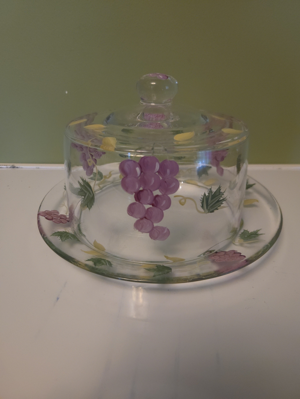 Home Essentials Glass Cheese/Cake Dome Set, Hand Painted Grapes & Vine Motif